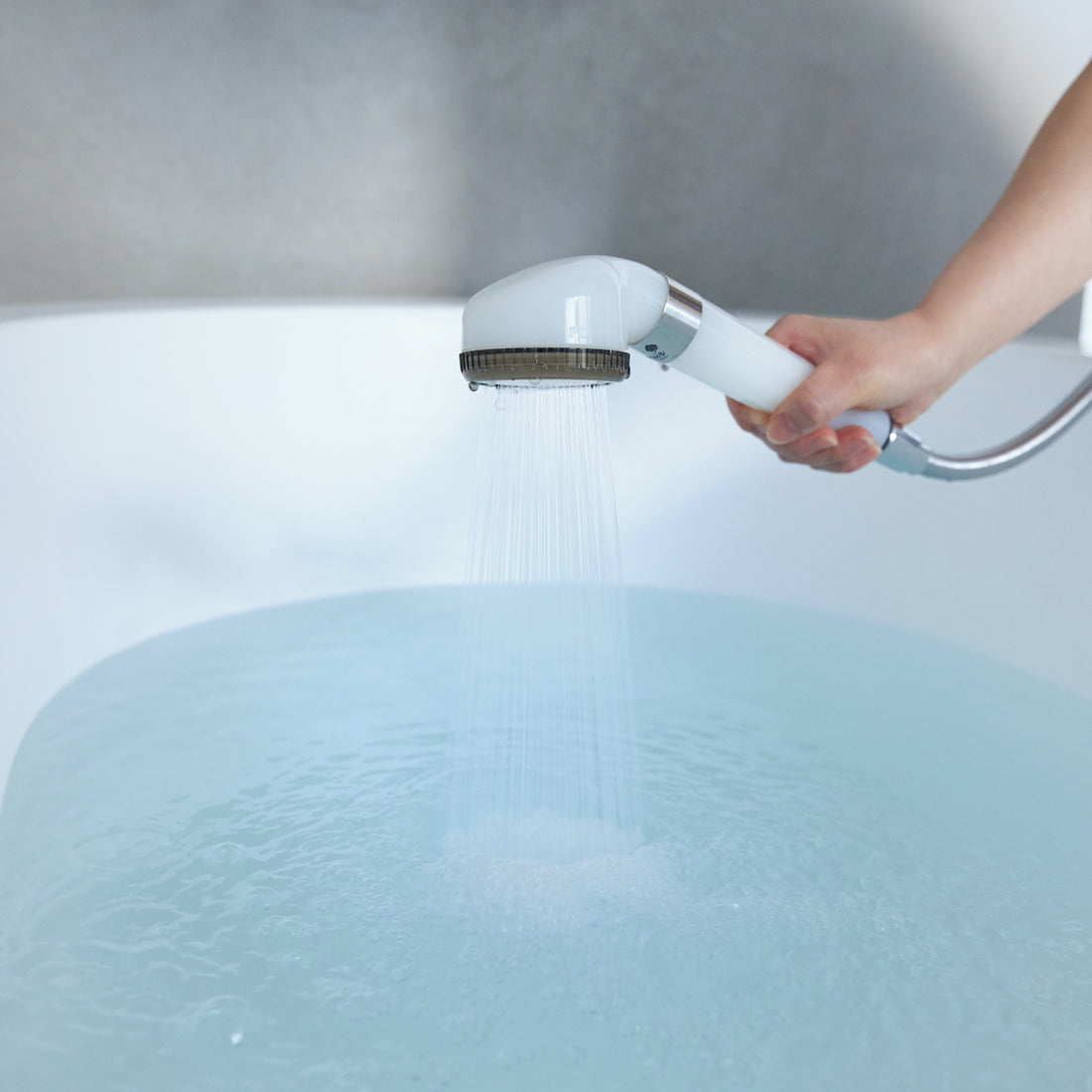半身浴グッズで、お風呂時間はもっと楽しく気持ちよくなる