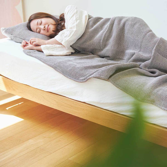 夏の掛け布団に、おしゃれで快適な眠りを約束する6選