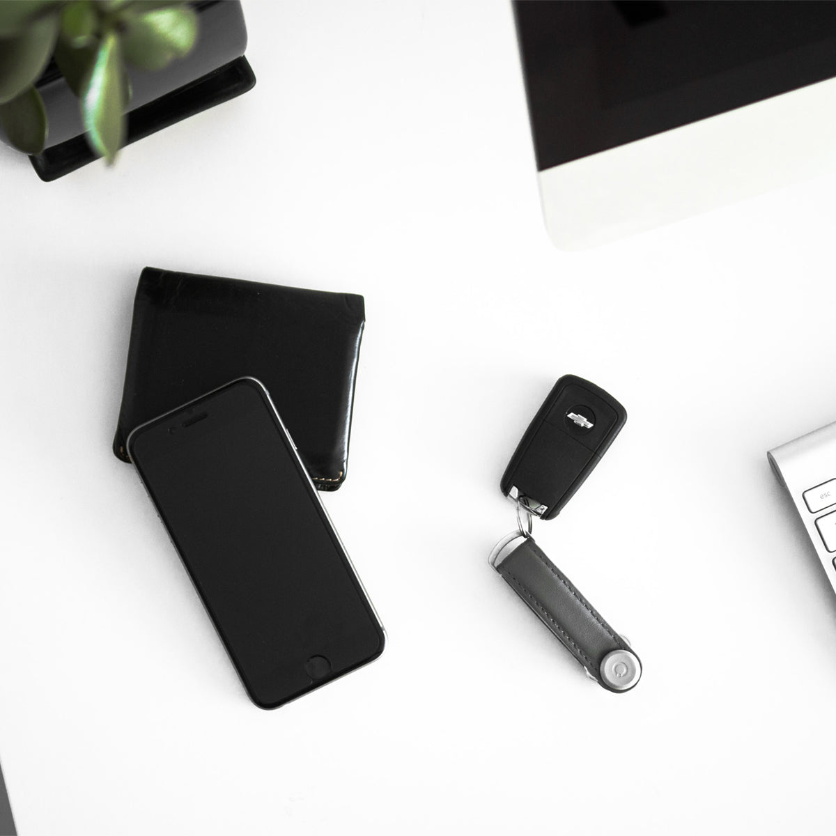 スリムにコンパクトに鍵を収納するキーケース｜Orbitkey