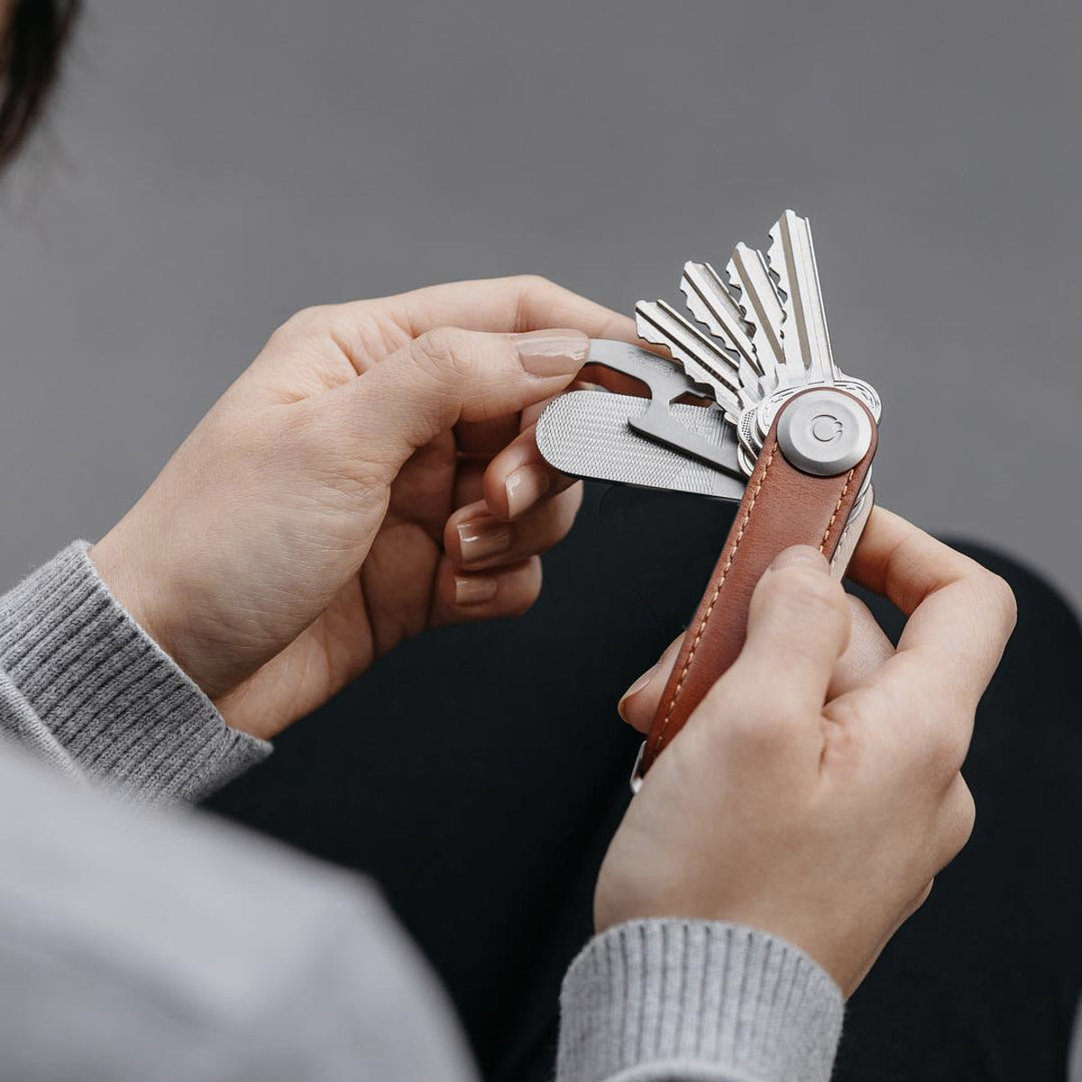 スリムにコンパクトに鍵を収納するキーケース｜Orbitkey