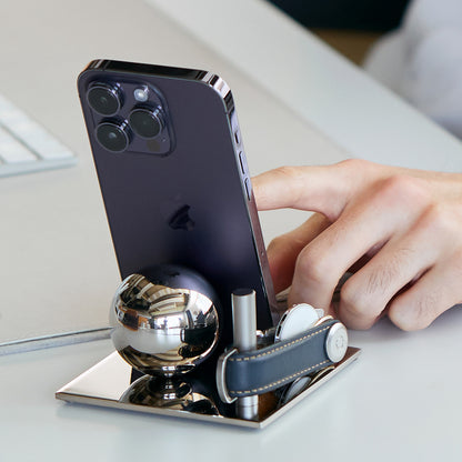 置くだけで絵になる鏡面仕上げ球体スタンド｜TAKEDA DESIGN PROJECTスマートフォンスタンド