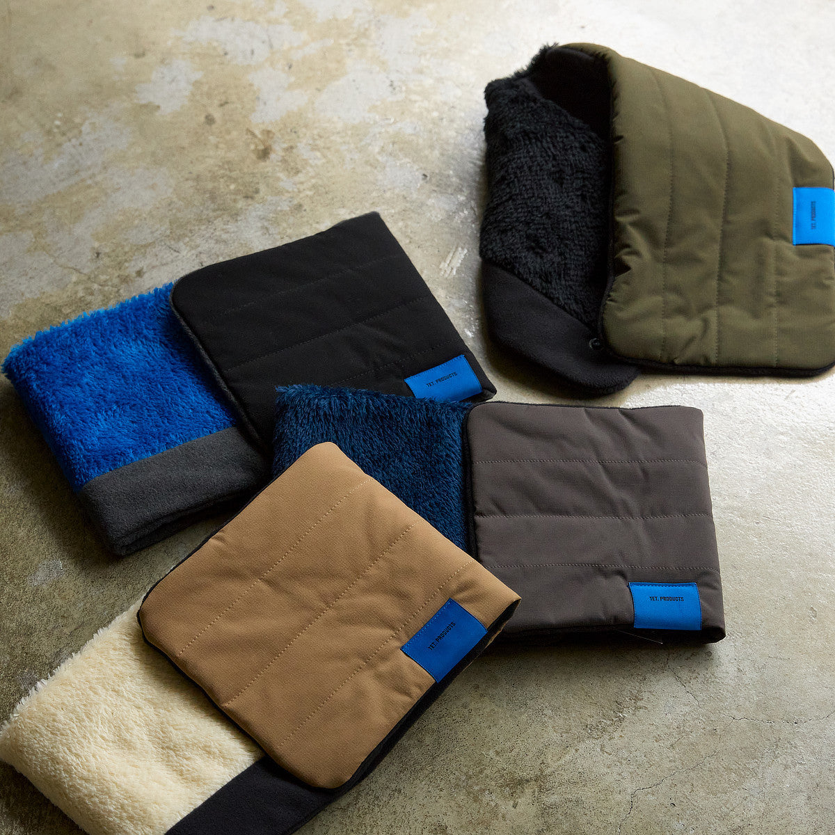 tet. gloves neck warmer