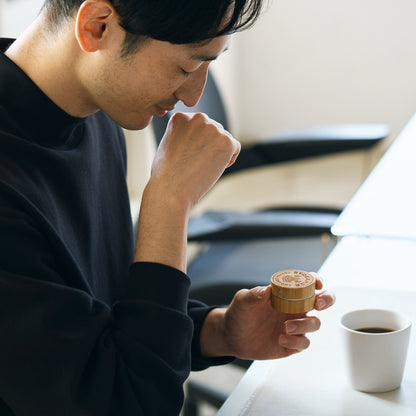 コーヒーグラウンズで作った保湿バーム｜EVEREST