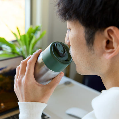 ロック機能付きの直飲みタンブラー / Black+Blum 保温保冷 340ml | カラー指定