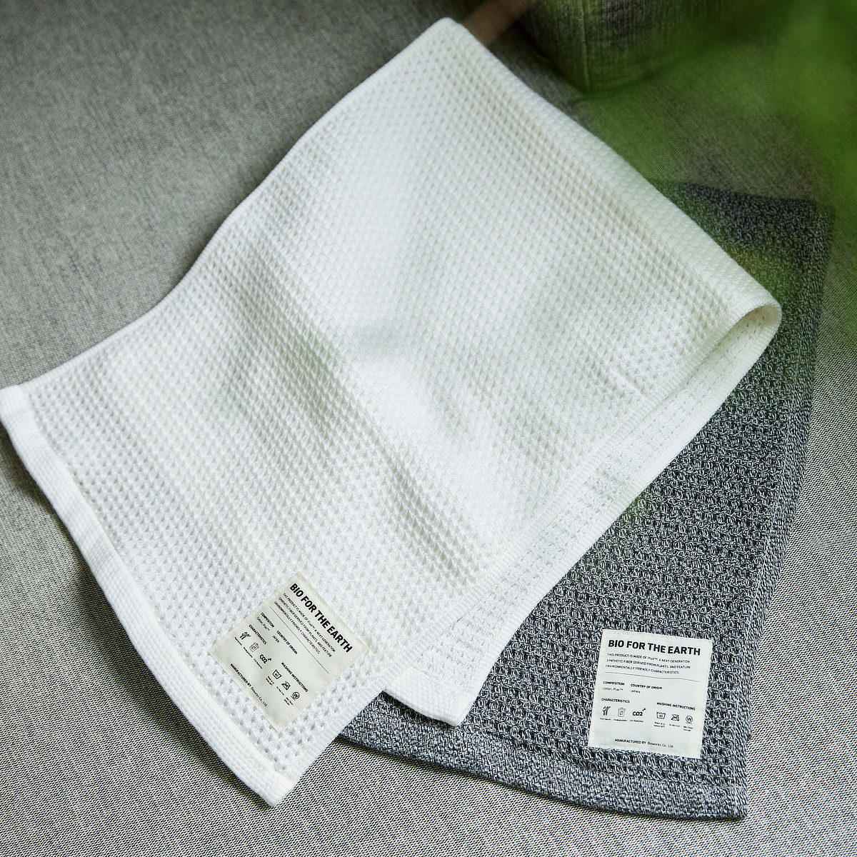 生乾き臭を抑える今治のフェイスタオル / BIO FOR THE EARTH DECOBOKO