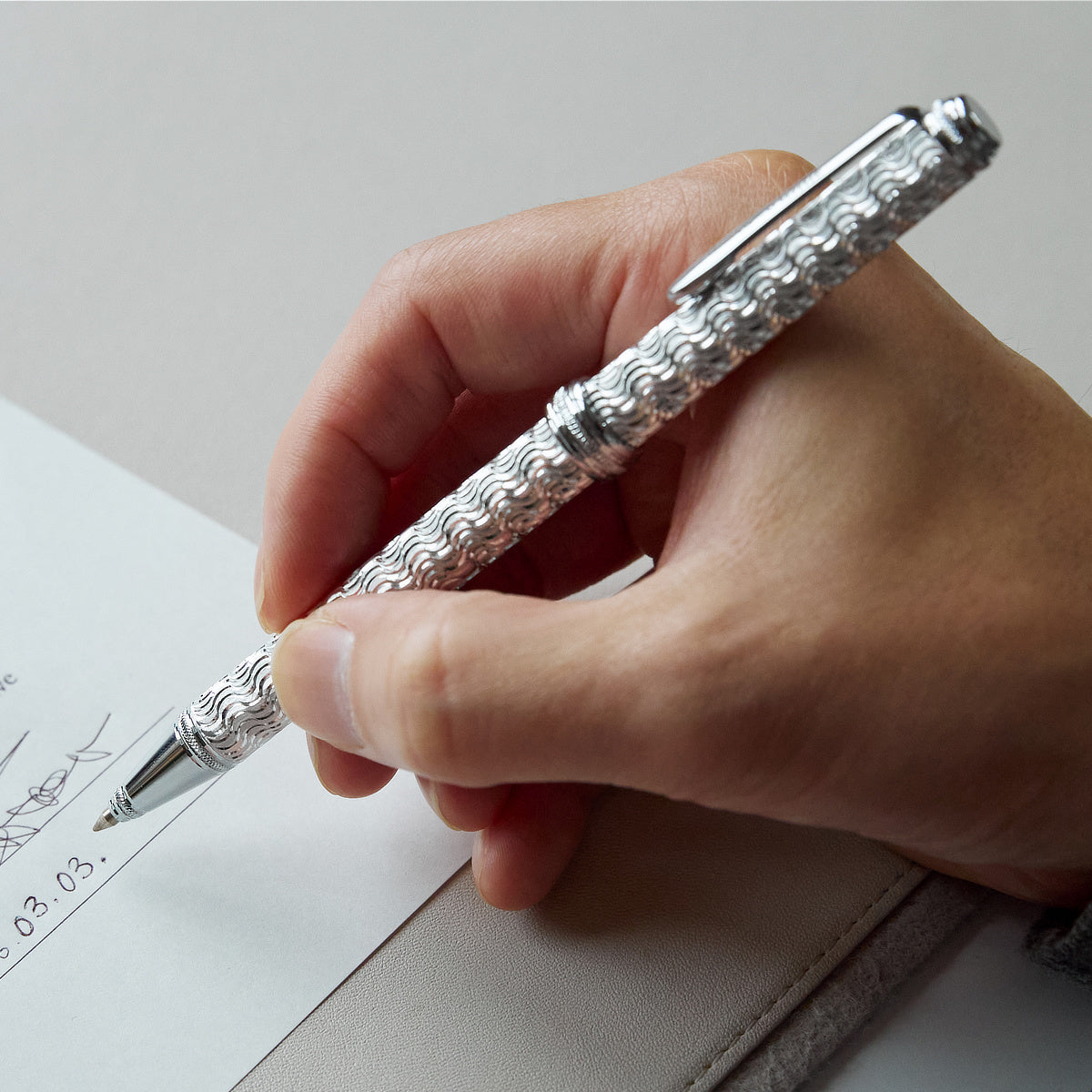 祝福のダイヤモンドカットを、人生の節目に